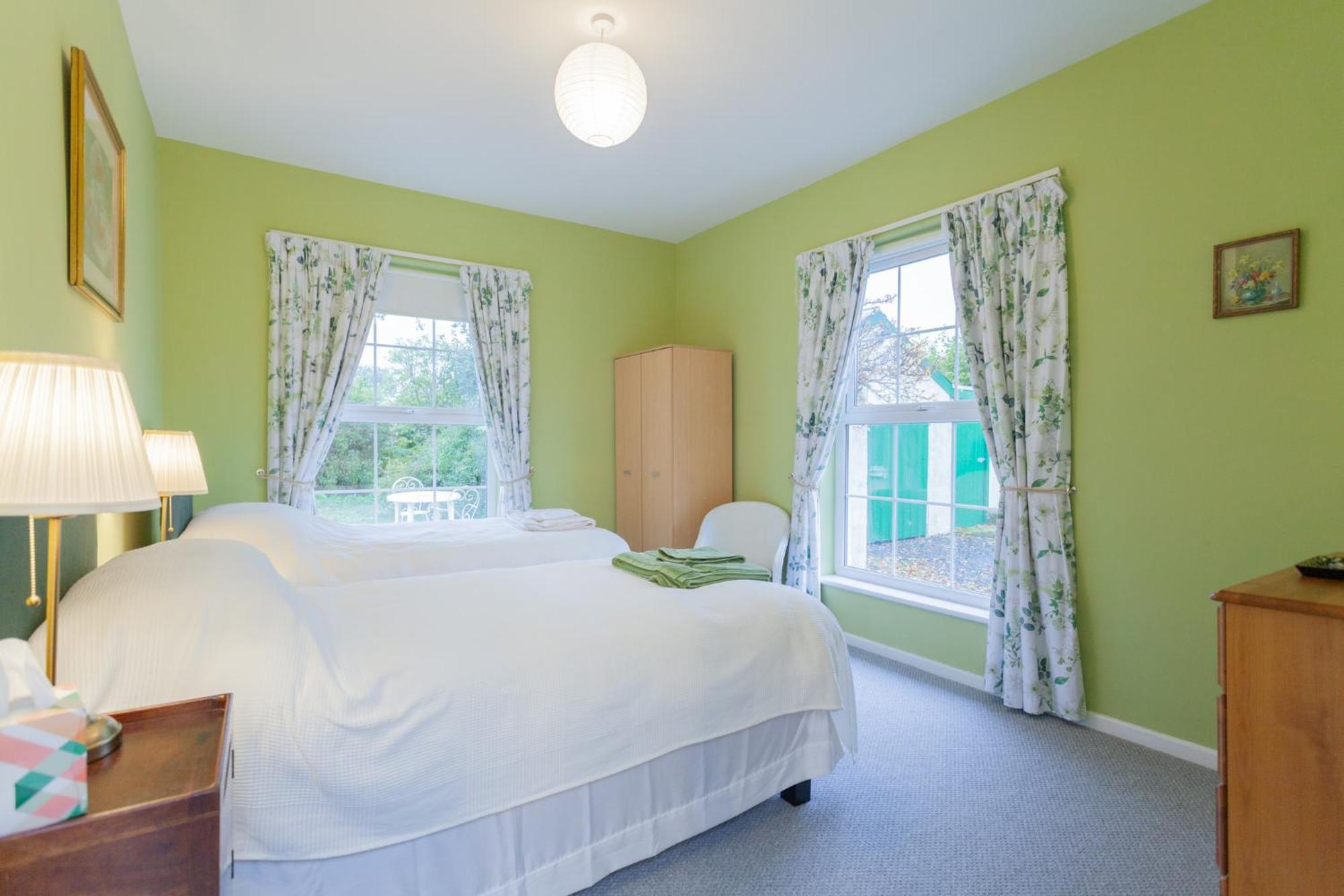 Carncairn Villa Broughshane Oda fotoğraf